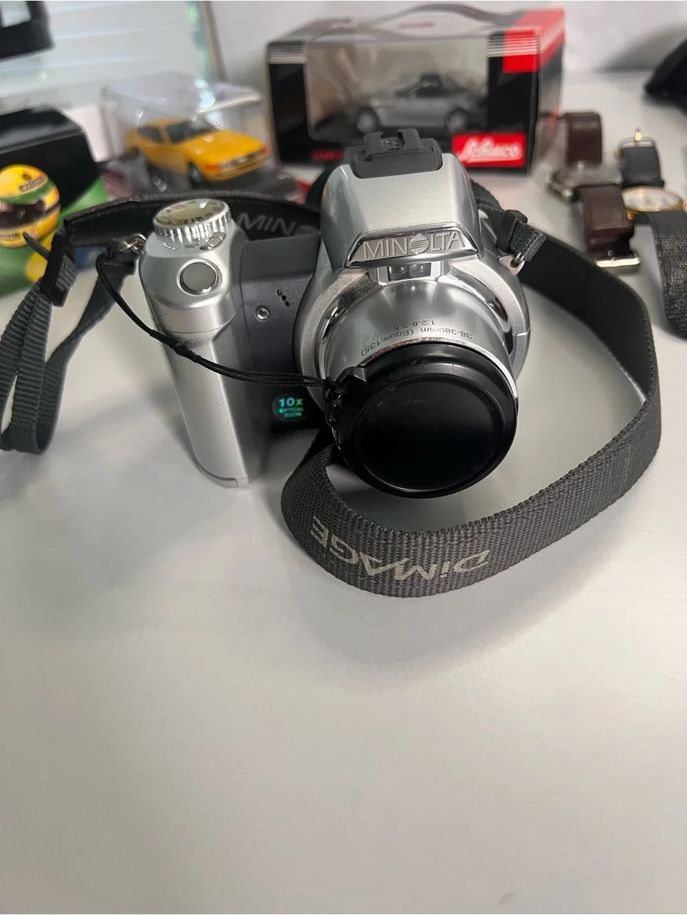 Minolta DiMAGE Digital Camera - Works 100% / Funciona al 100
